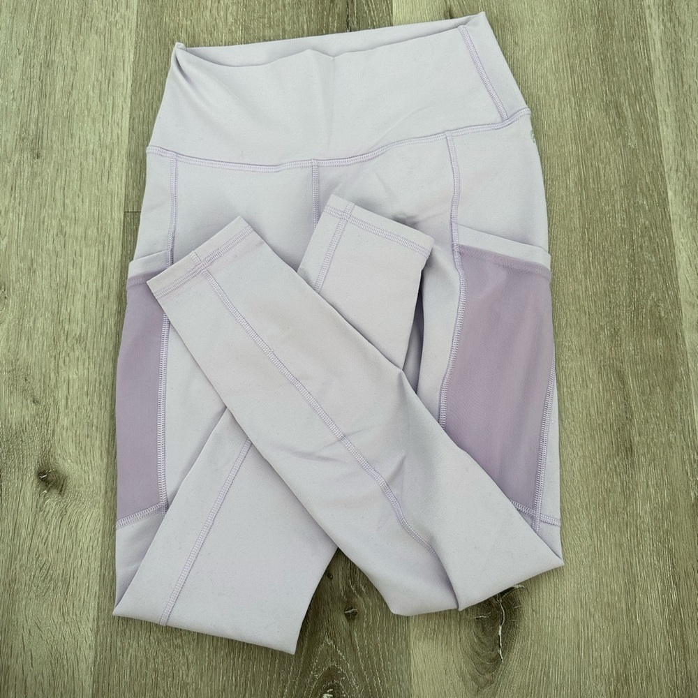 Light Purple 7/8 High Waisted Fabletics Leggings
